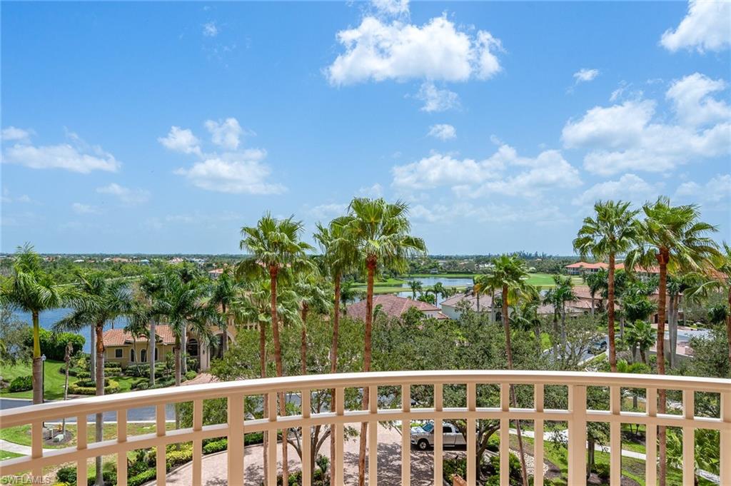 THE SHORES - Residential