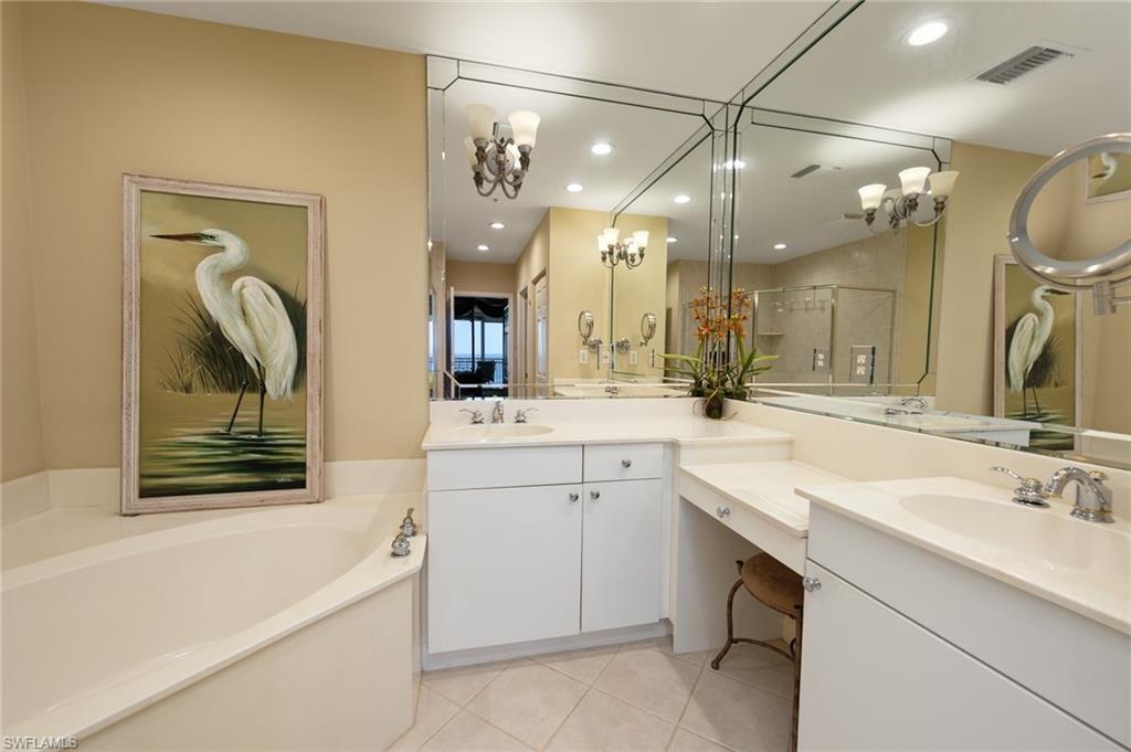 THE SHORES - Residential