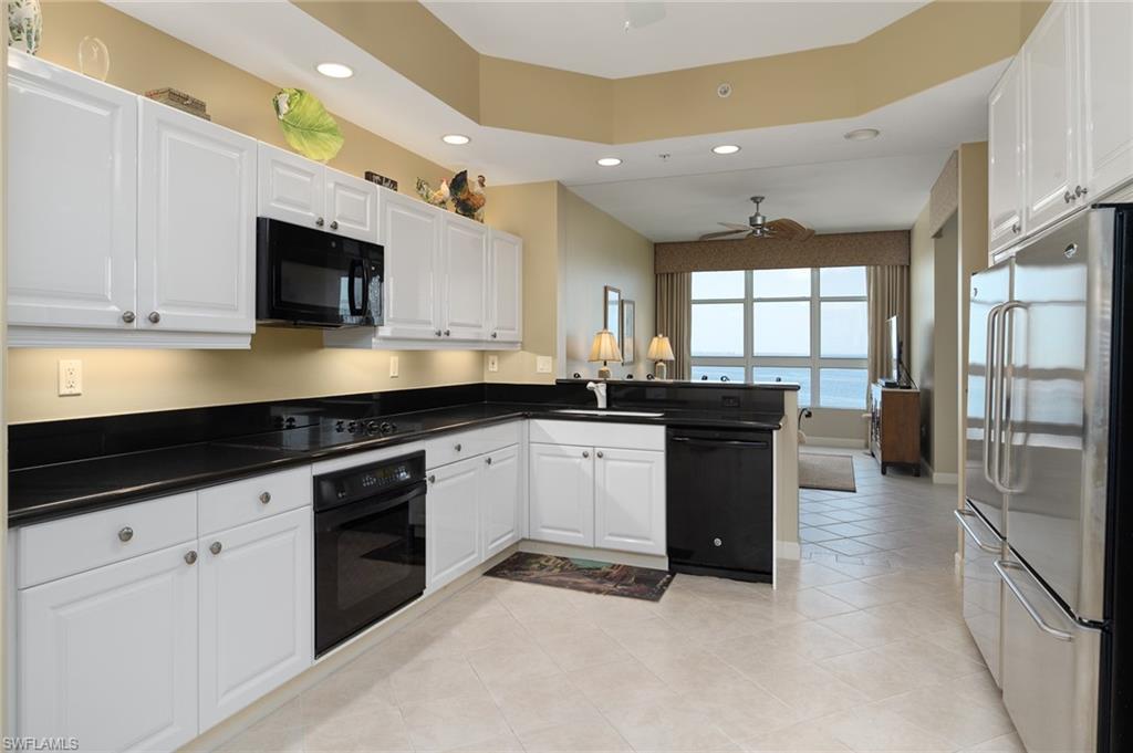 THE SHORES - Residential