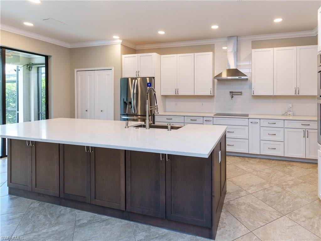 1588 Vizcaya LN