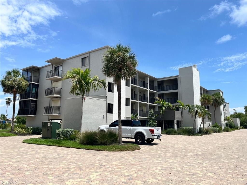 6655 Estero BLVD 114