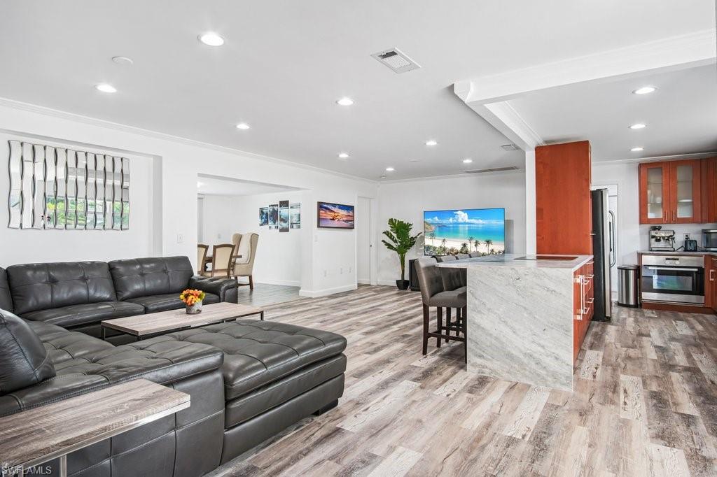 152 Coral Vine DR