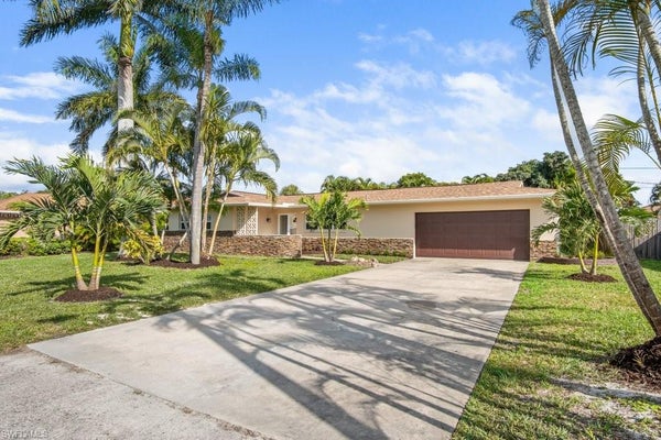 152 CORAL VINE DR, NAPLES, FL 34110 - Image 53e35590e47aa1ce08bfebcae1b8ea48/3690582094