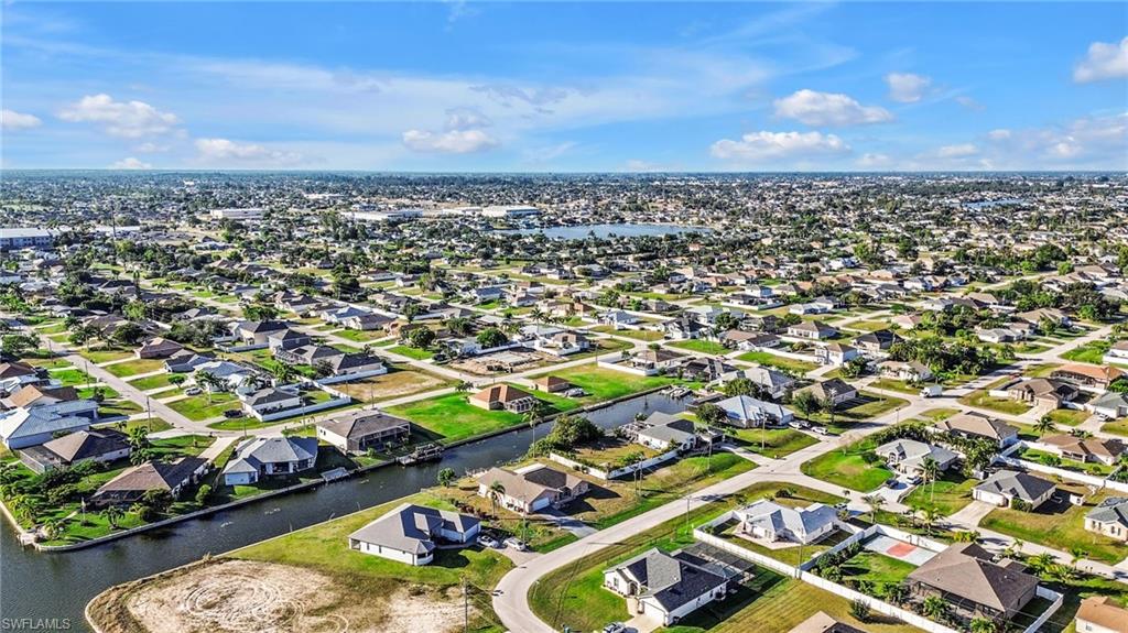 CAPE CORAL - Residential