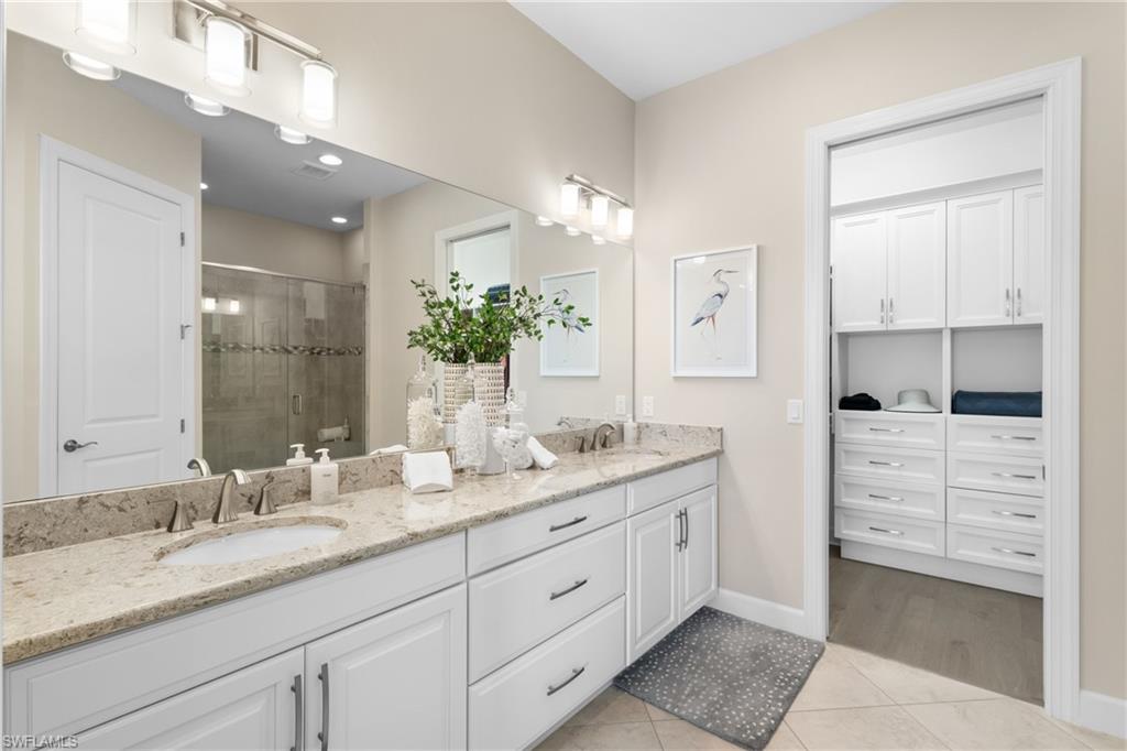 ESPLANADE - Residential