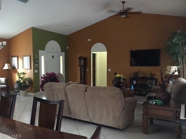 TALL PINES - Residential