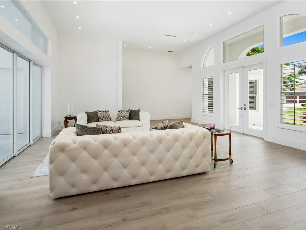 MARCO ISLAND - Residential