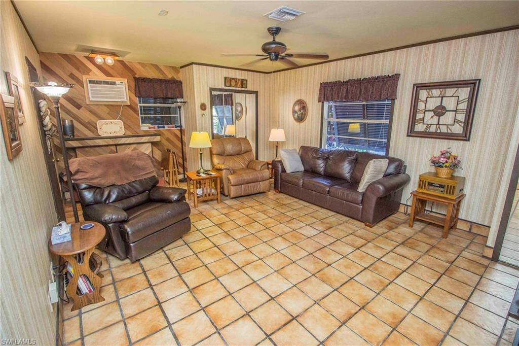 GOLDEN GATE ESTATES - Residential