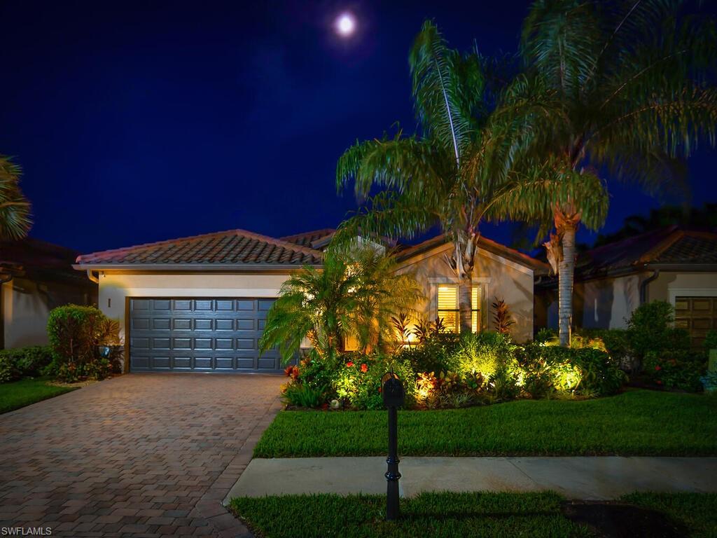 REFLECTION ISLES - Residential