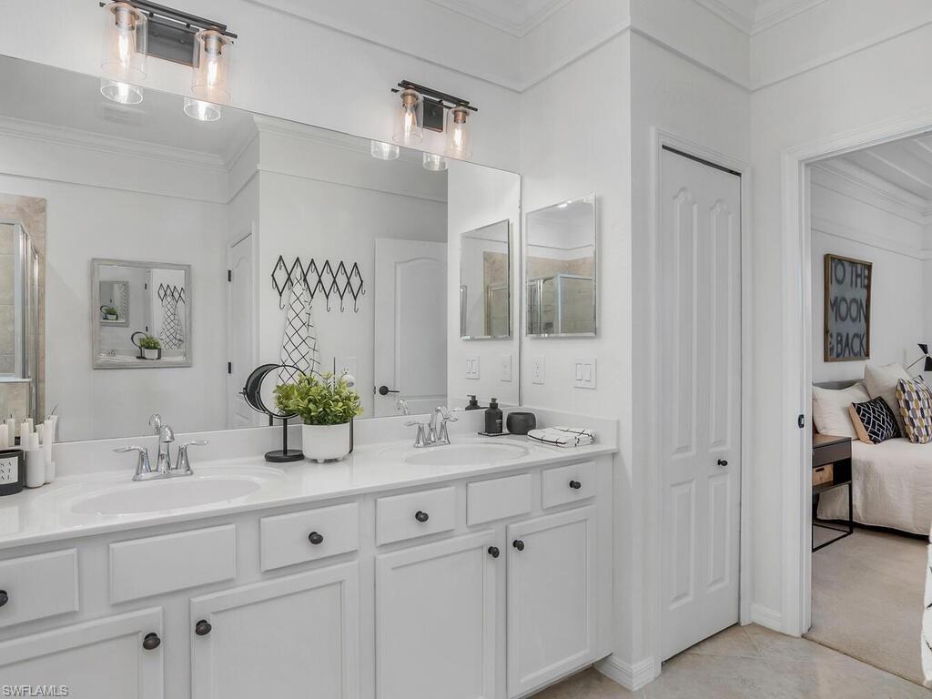 REFLECTION ISLES - Residential