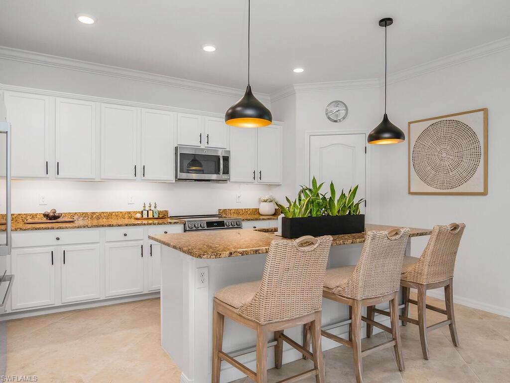 REFLECTION ISLES - Residential