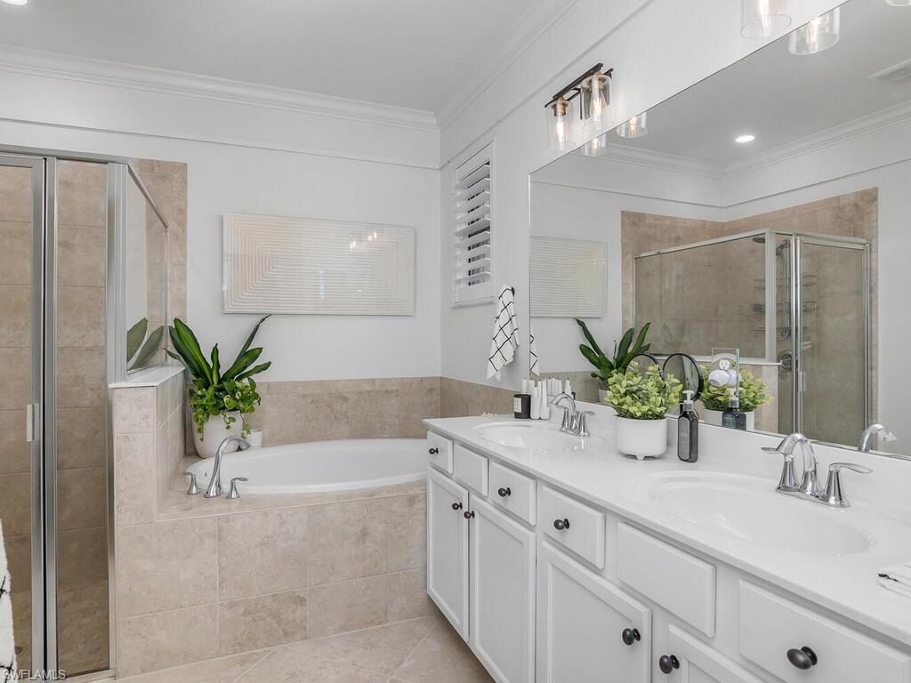 REFLECTION ISLES - Residential