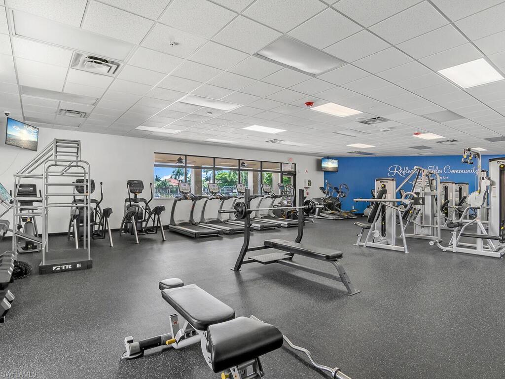 REFLECTION ISLES - Residential