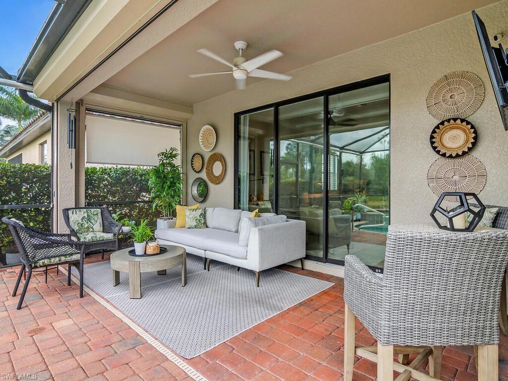 REFLECTION ISLES - Residential