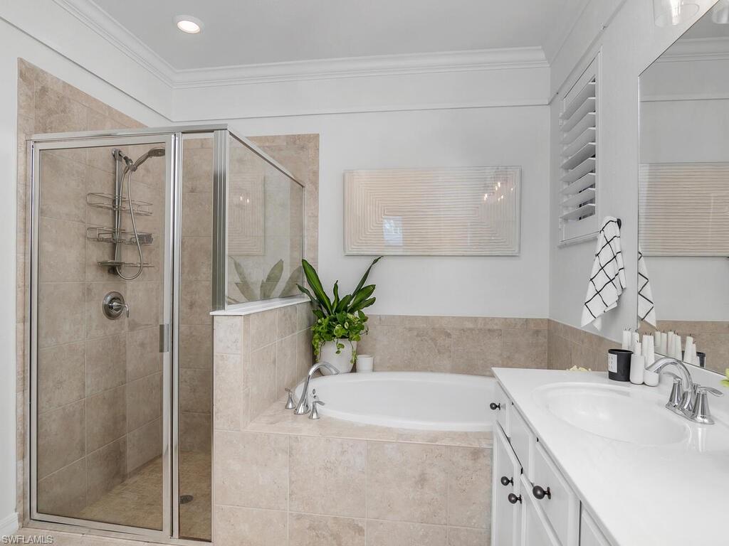 REFLECTION ISLES - Residential