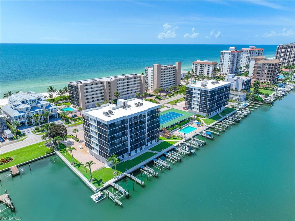 VANDERBILT BAY - Residential