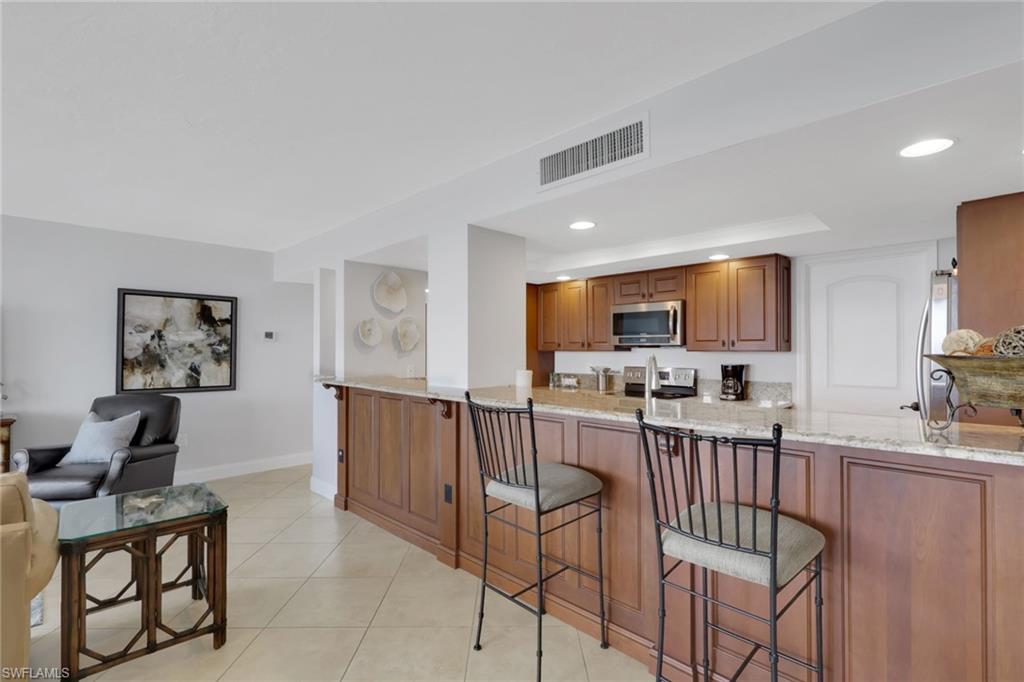 VANDERBILT BAY - Residential