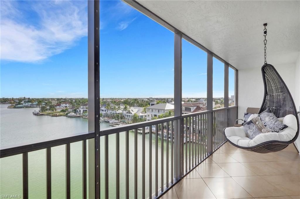 VANDERBILT BAY - Residential