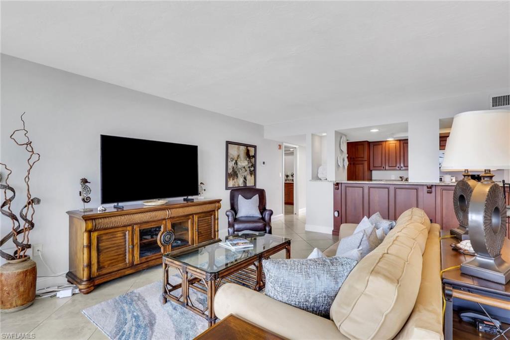 VANDERBILT BAY - Residential