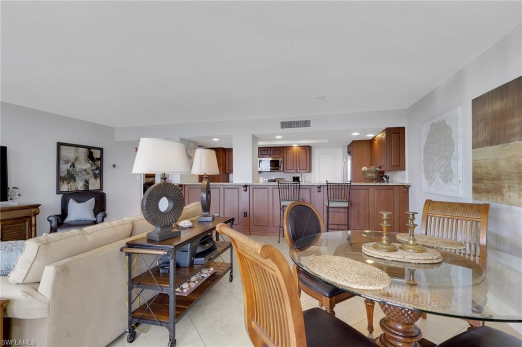 VANDERBILT BAY - Residential