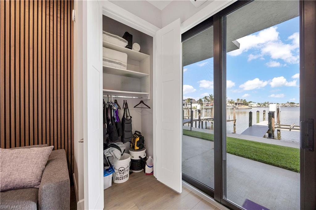 VANDERBILT BAY - Residential