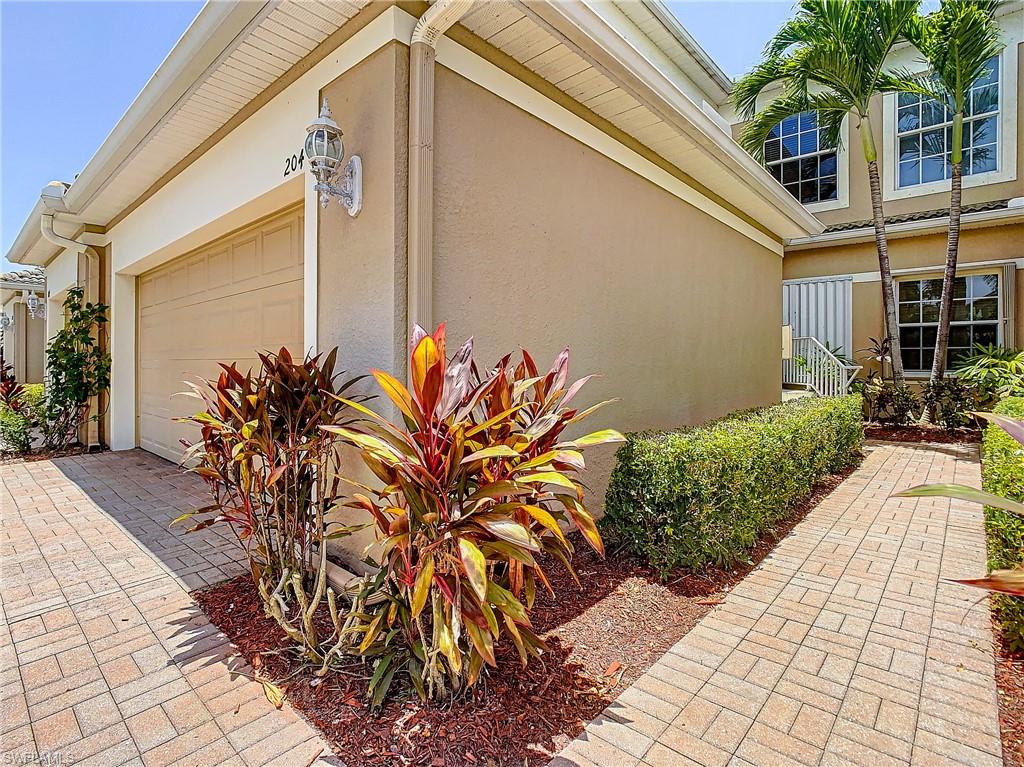 PEBBLE BEACH - Residential