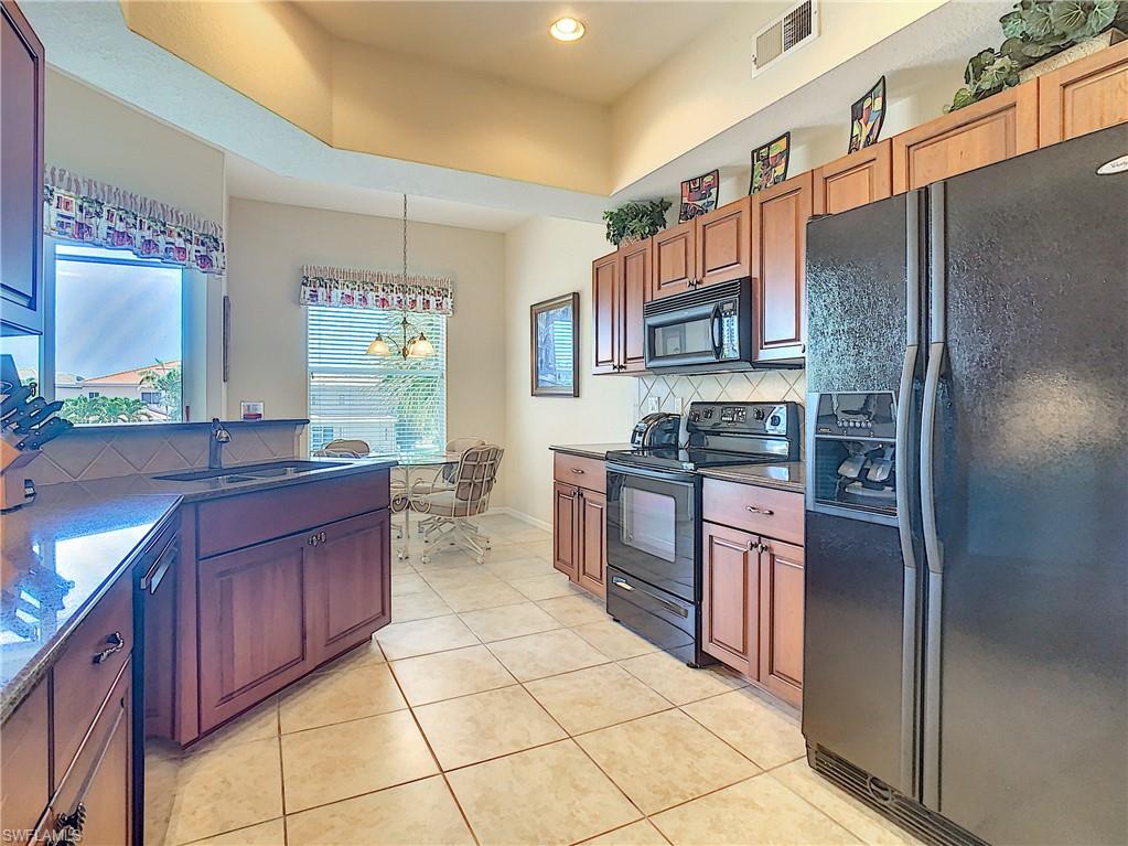 PEBBLE BEACH - Residential