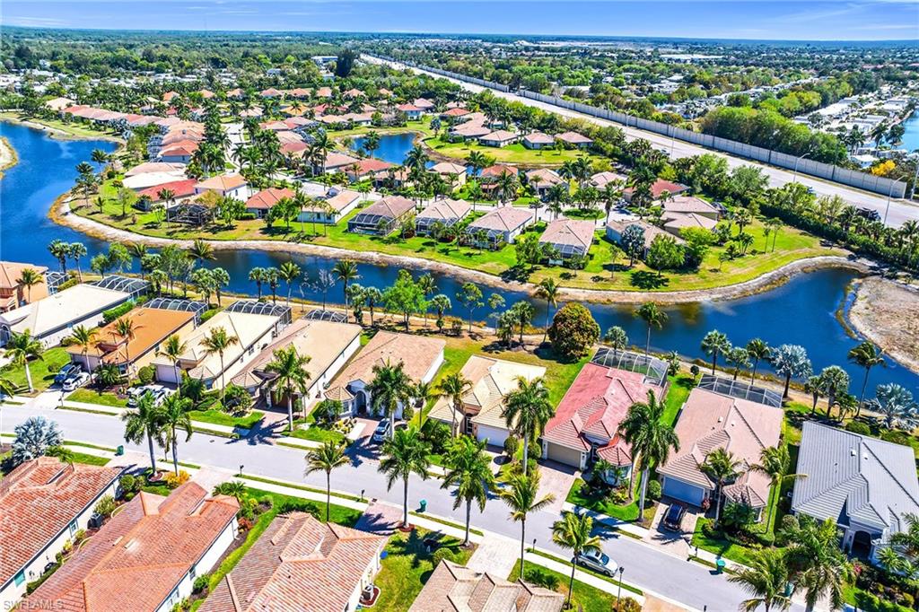 REFLECTION LAKES OF NAPLES - Residential