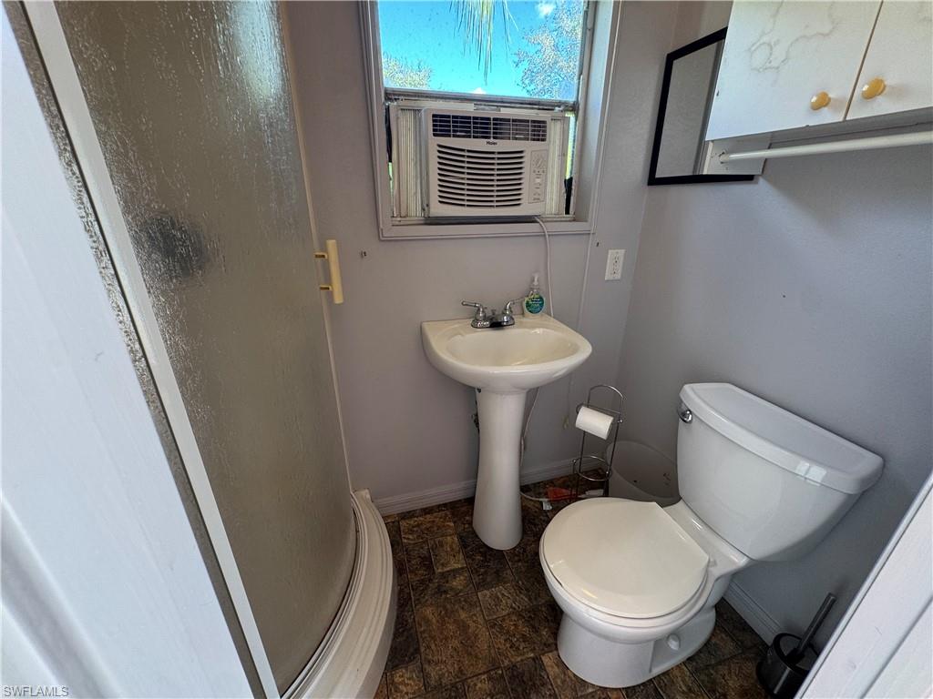 RIVERBEND MOTORCOACH RESORT - Land