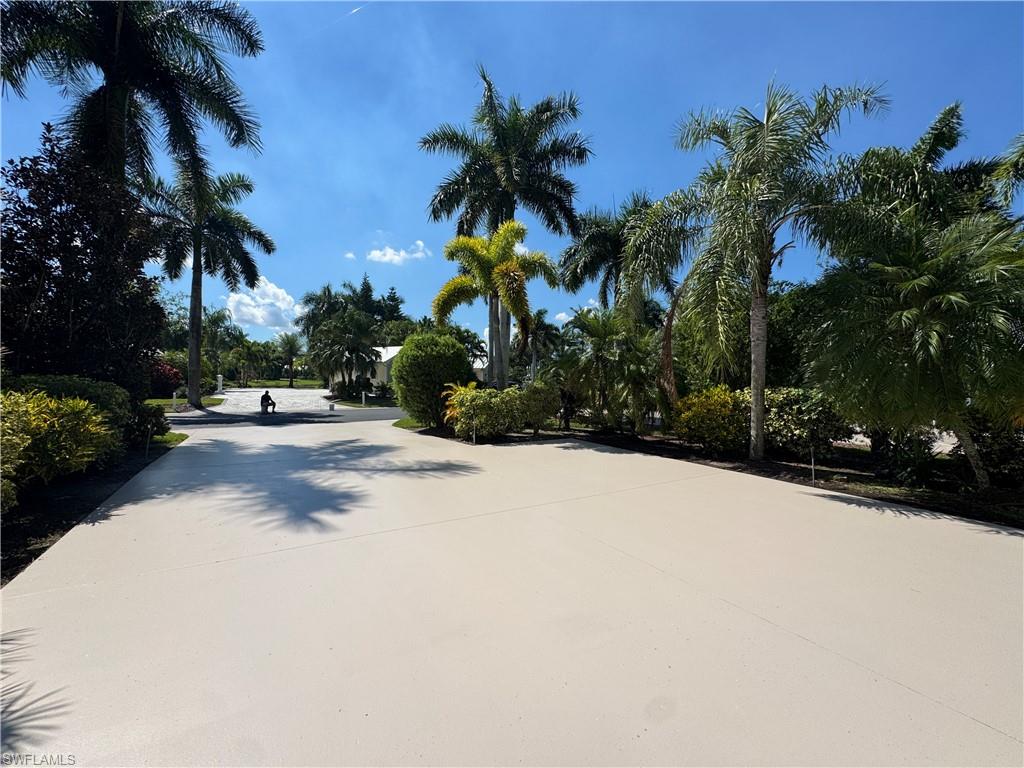 RIVERBEND MOTORCOACH RESORT - Land