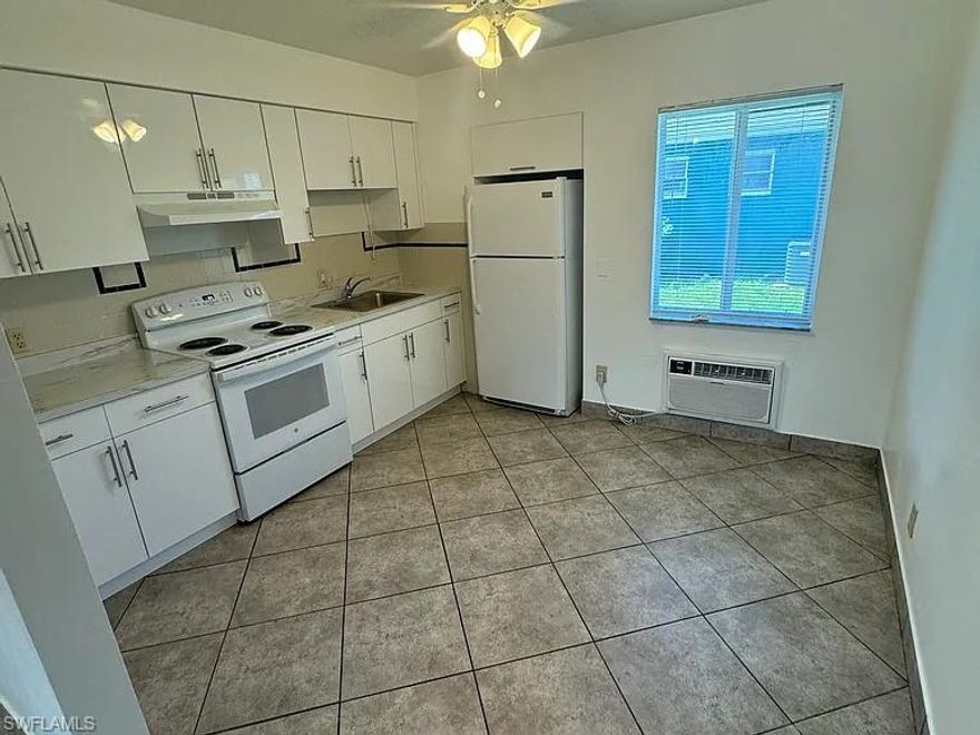 Great 1 bed 1 bathroom ground level apartment in the heart of DT Cape Coral. Walking distance to just about everything you need! Fantastic location WATER AND ELECTRIC INCLUDED.