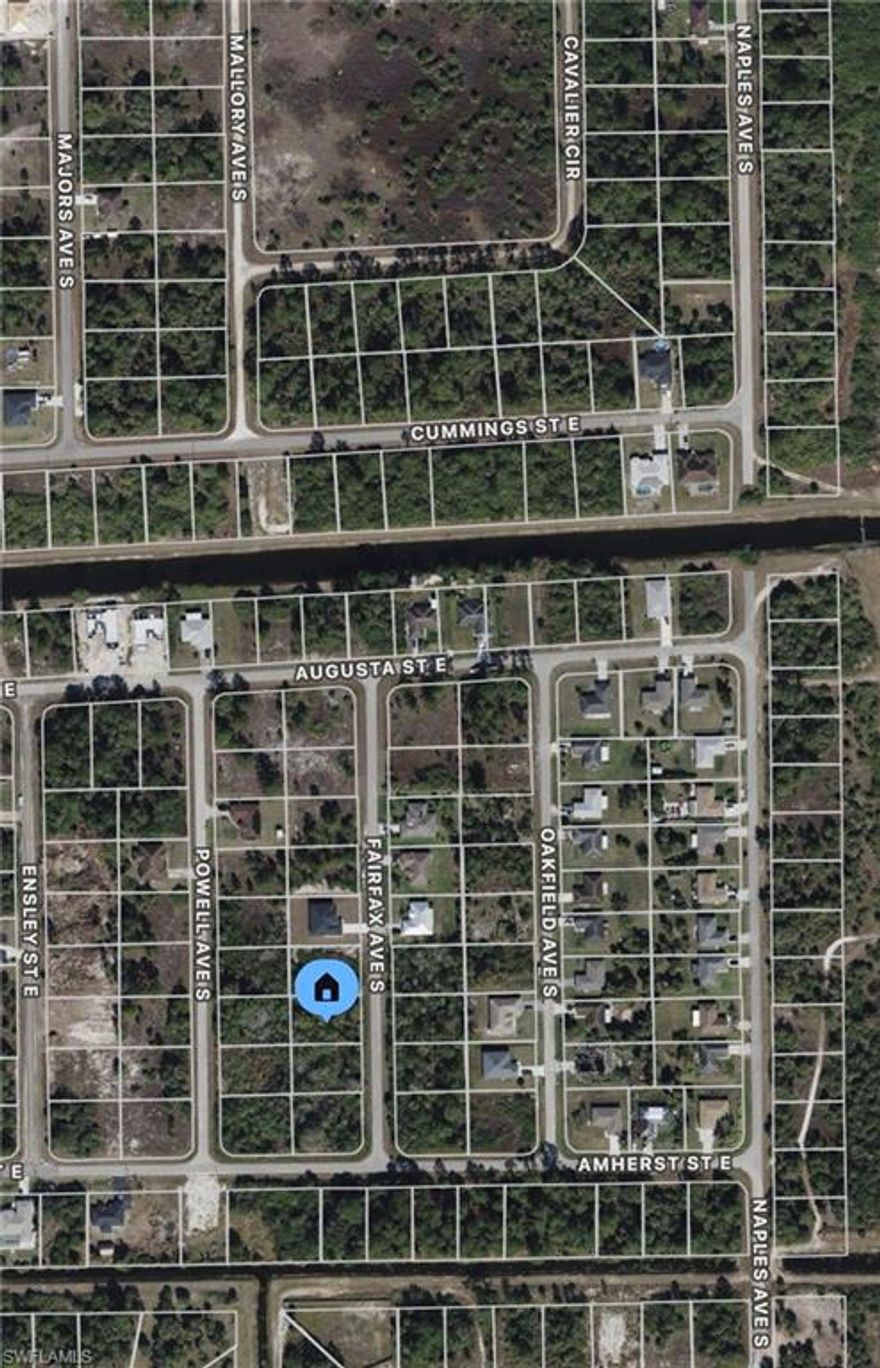 Paved road and electric next to new construction home. Perfect opportunity to invest in the most rapidly developing sector of Lehigh Acres with close access to a Miami and SR82. Buy now! Low taxes. Hablo español.