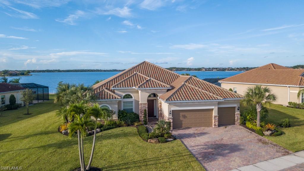 QUARRY SHORES - Residential