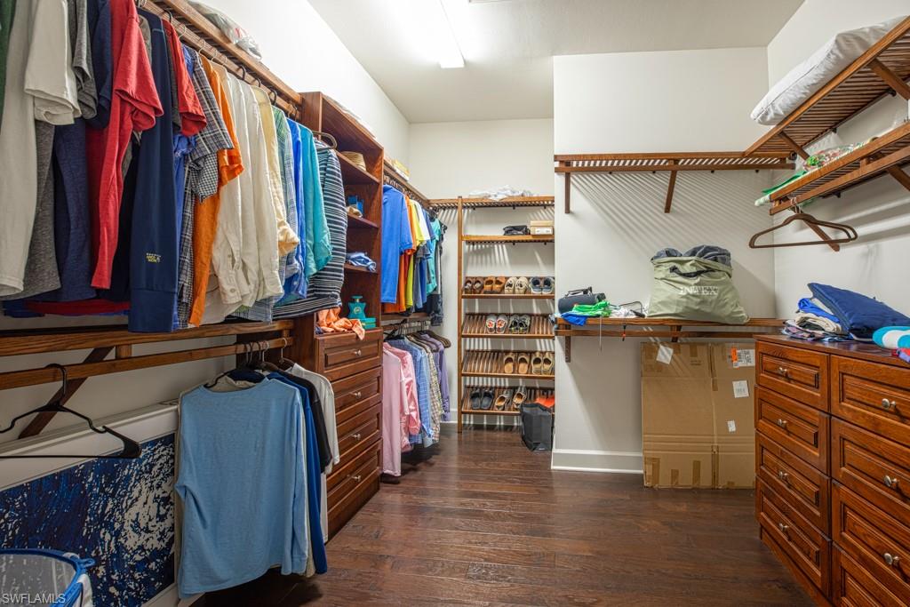 QUARRY SHORES - Residential