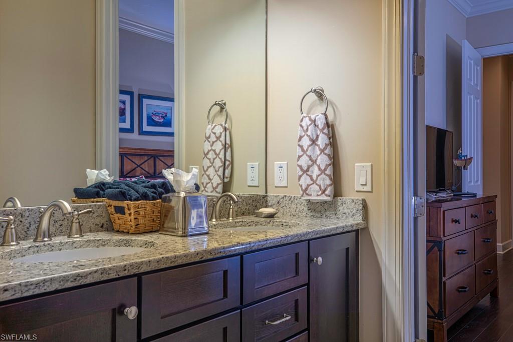 QUARRY SHORES - Residential