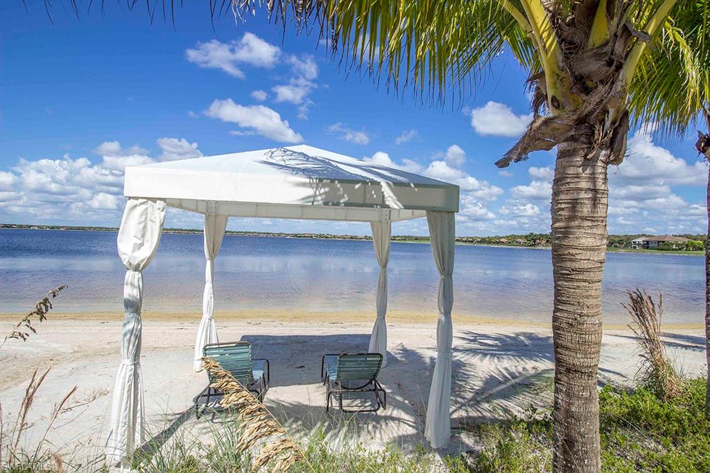 QUARRY SHORES - Residential