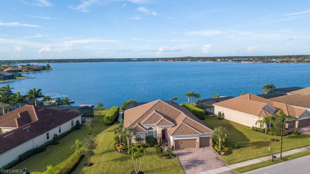 QUARRY SHORES - Residential