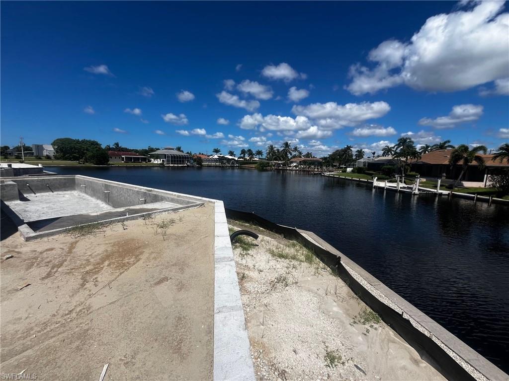 MARCO BEACH - Residential