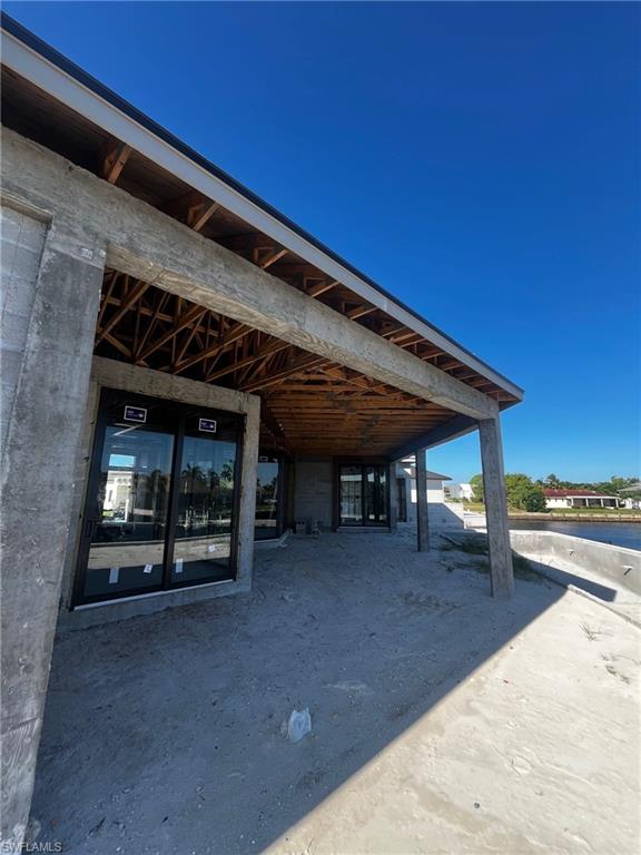 MARCO BEACH - Residential