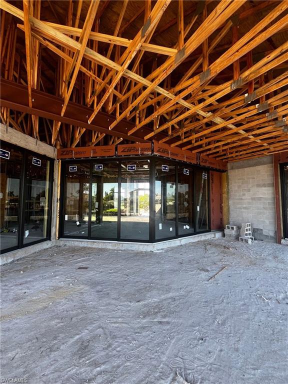 MARCO BEACH - Residential