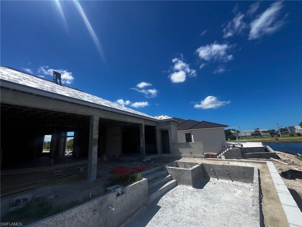 MARCO BEACH - Residential