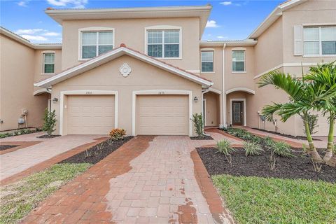 Townhouse in NAPLES FL 2902 Blossom WAY.jpg