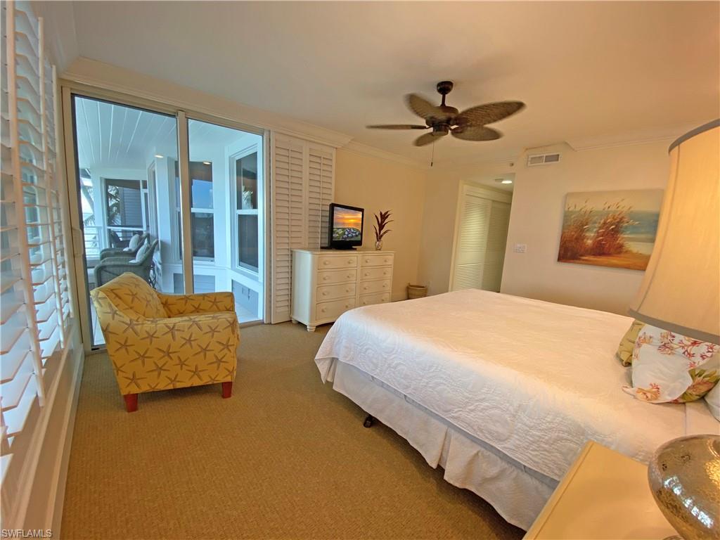 LAND'S END - Residential