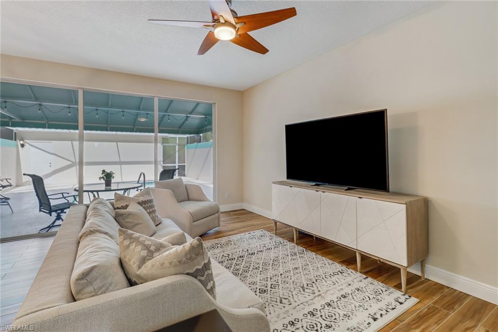 ISLAND WALK - Residential