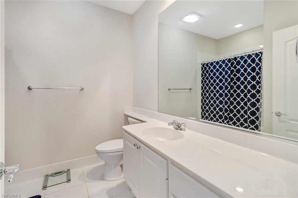 ISLAND WALK - Residential