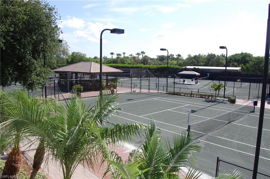 HIDEAWAY BEACH - Land