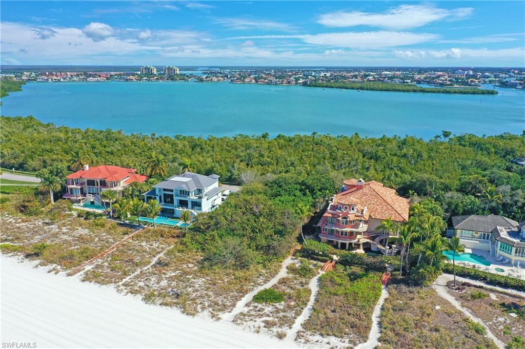 HIDEAWAY BEACH - Land