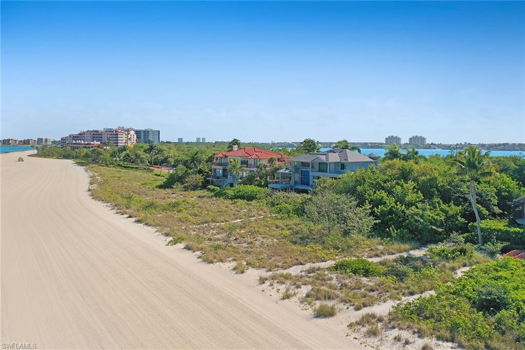 HIDEAWAY BEACH - Land