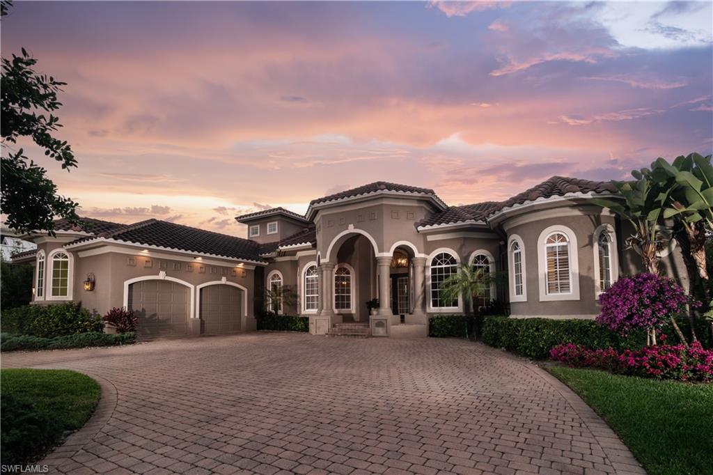 MOORINGS - Residential