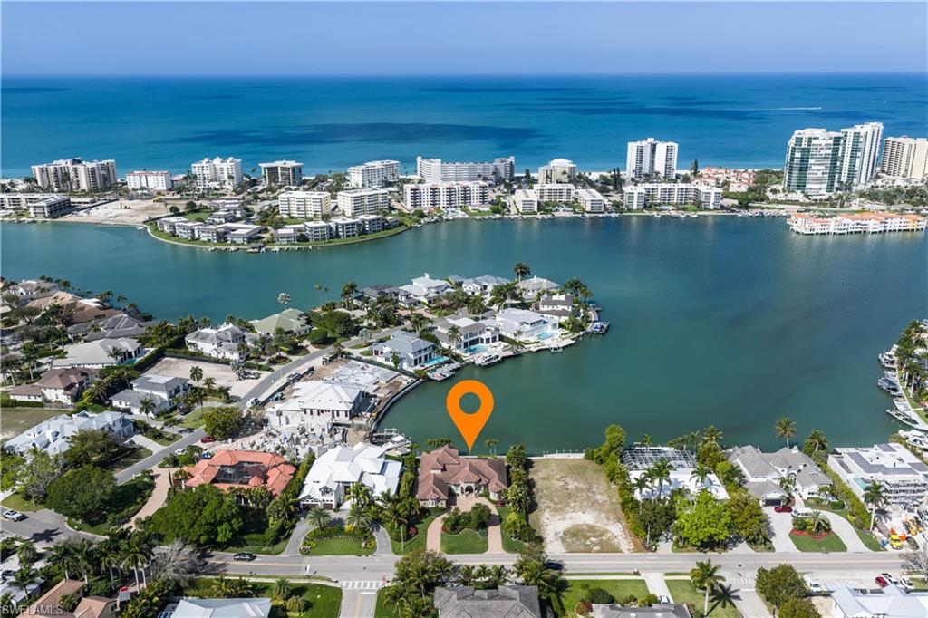 MOORINGS - Residential